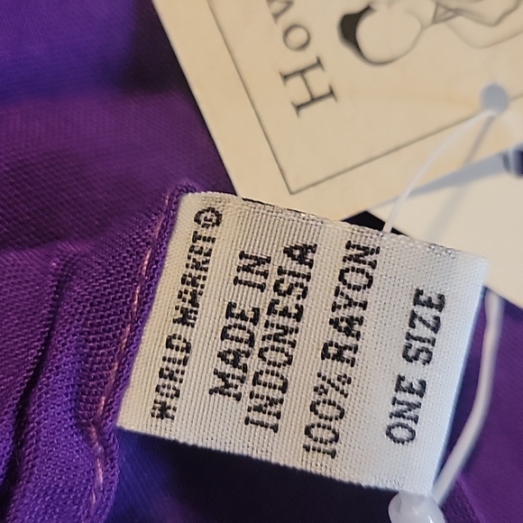 Sarong - Picture 4 of 4